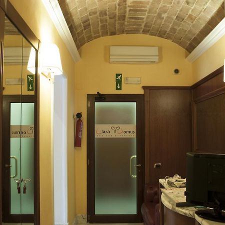 Отель Clara Domus Рим Экстерьер фото